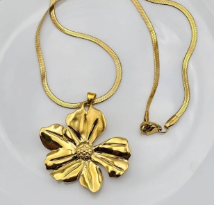 Collar cleo