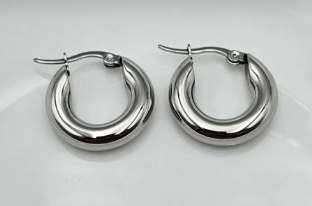 Aretes huggie plata