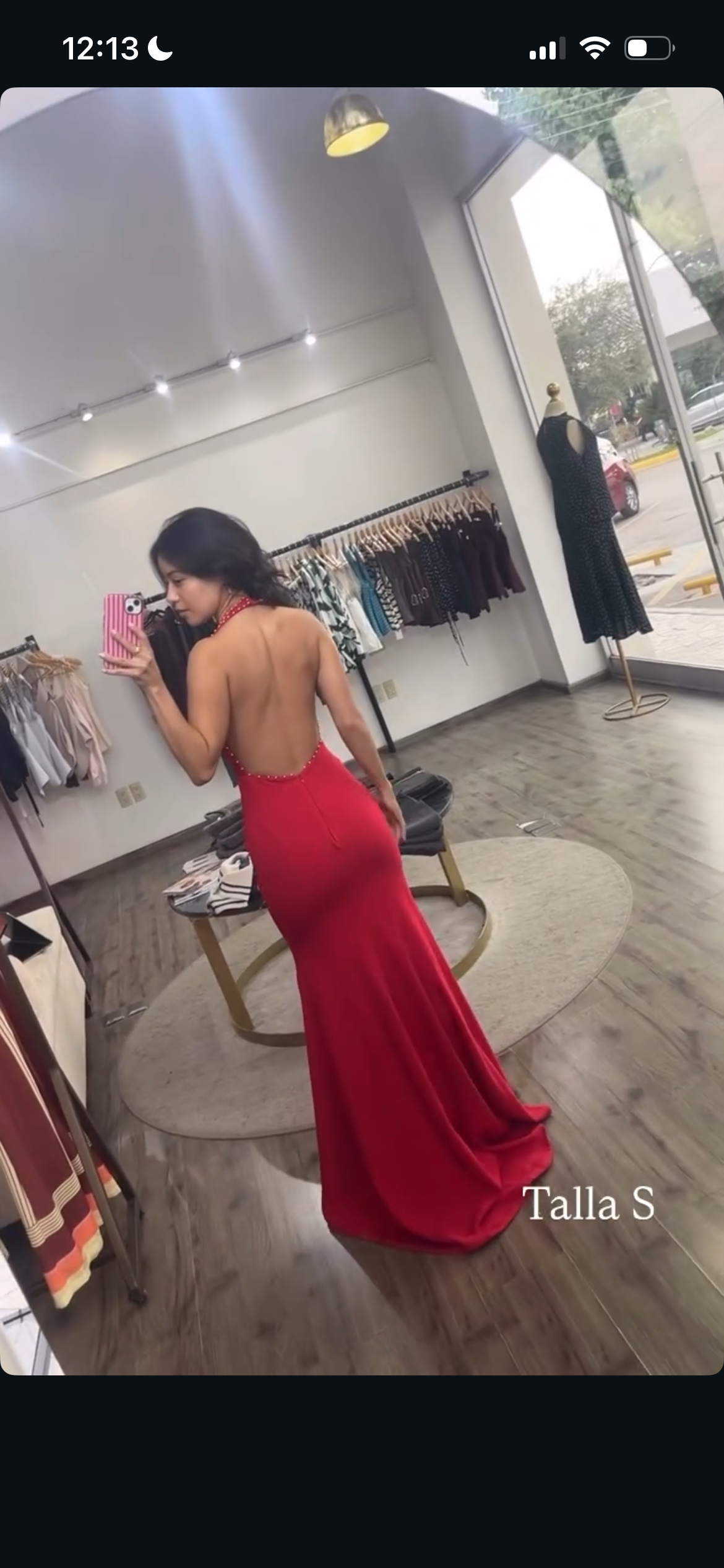 Rojo halter