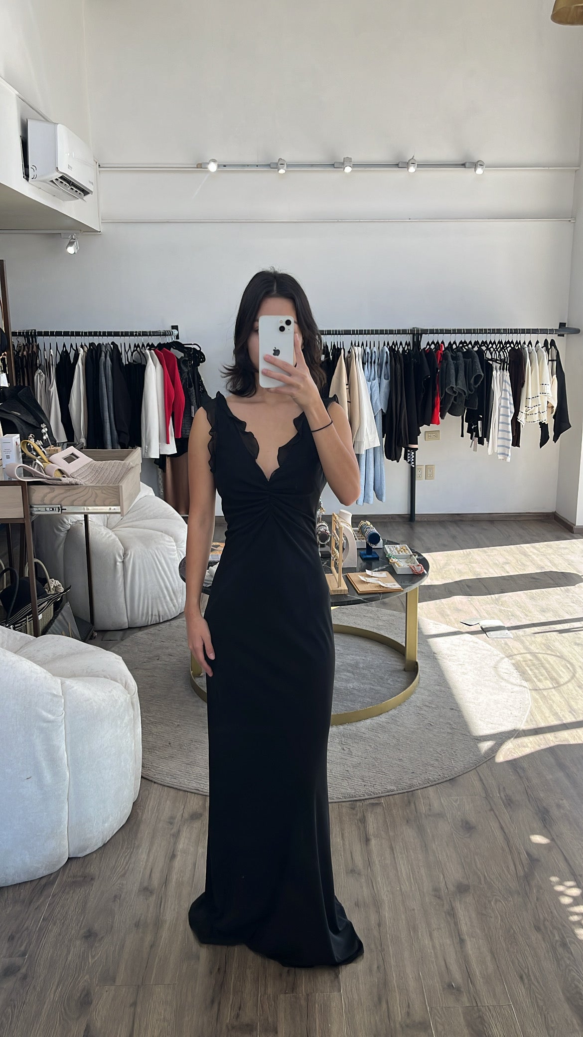 Vestido negro sencillo