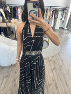 Vestido negro con estampado metálico