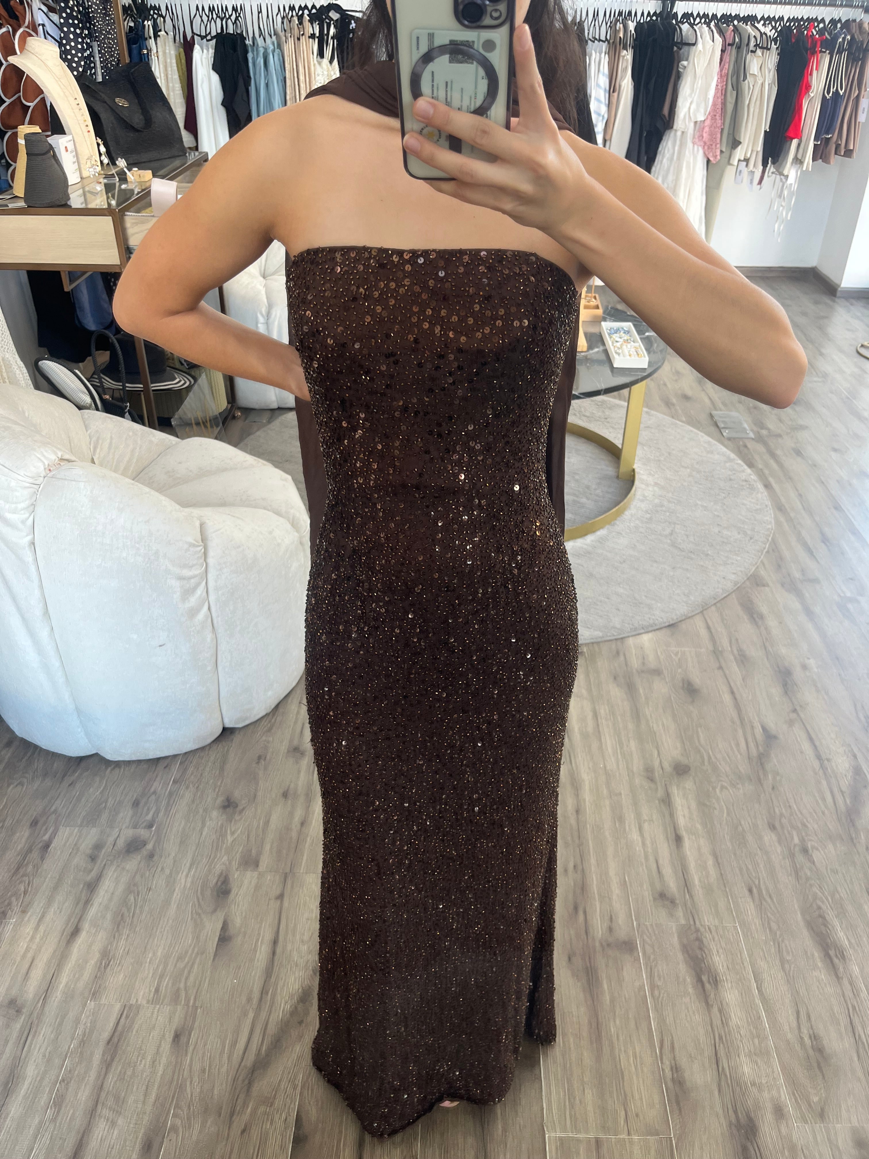 Vestido café strapples