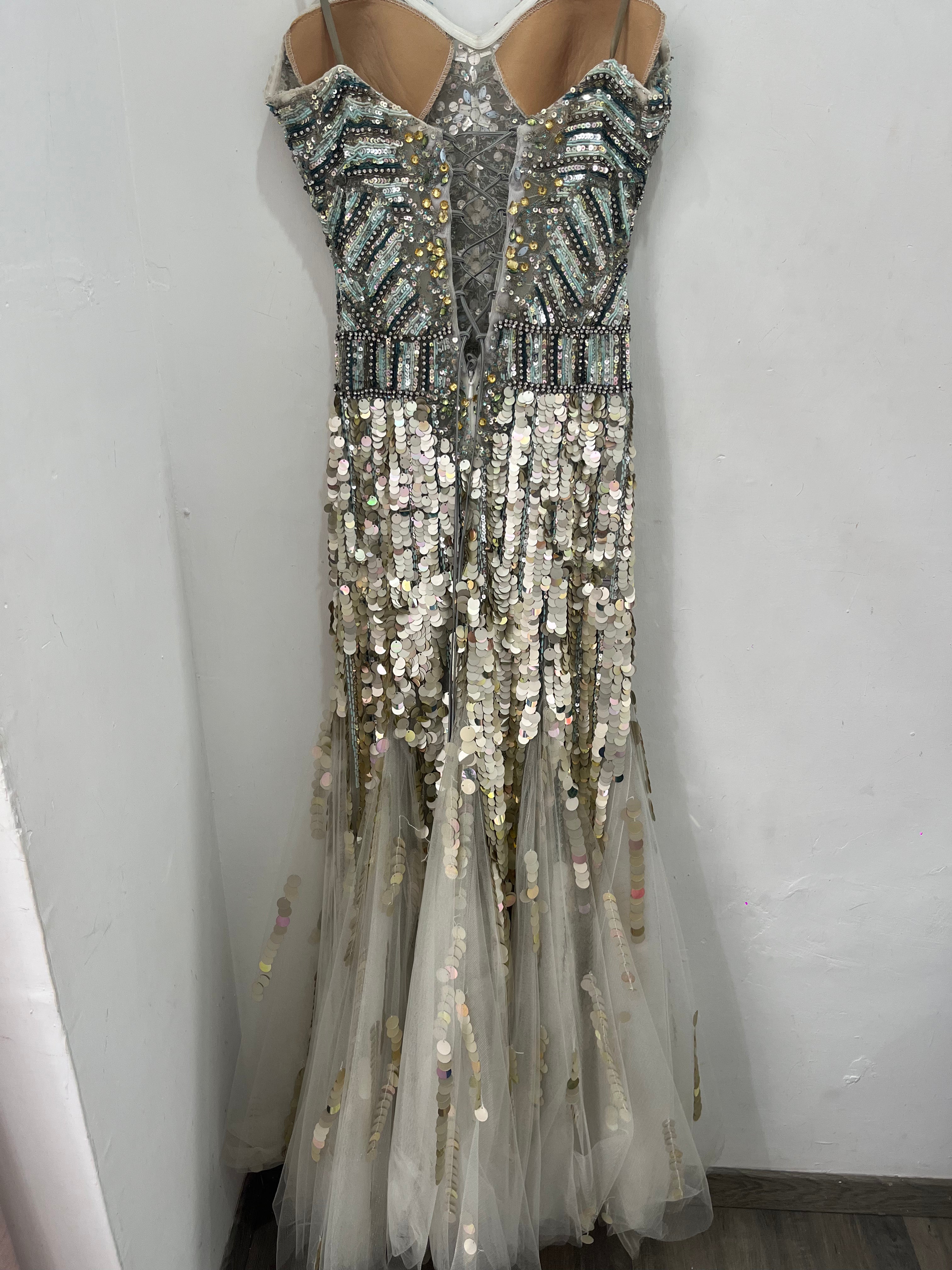 Vestido dorado sirena