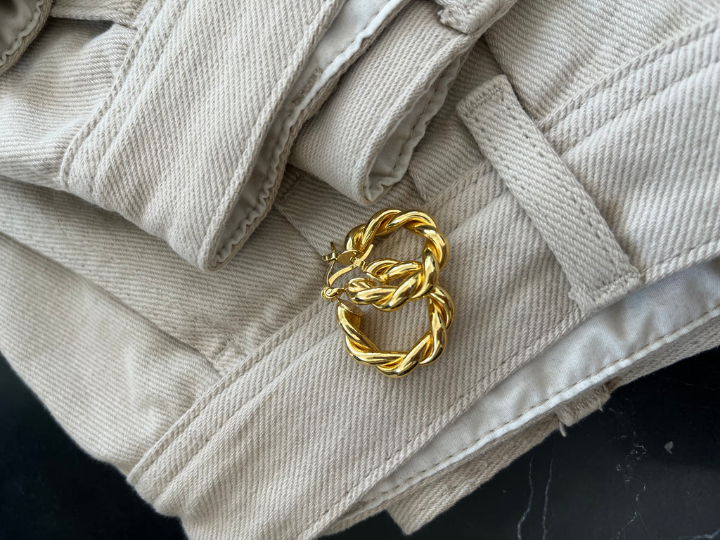 Ari earrings