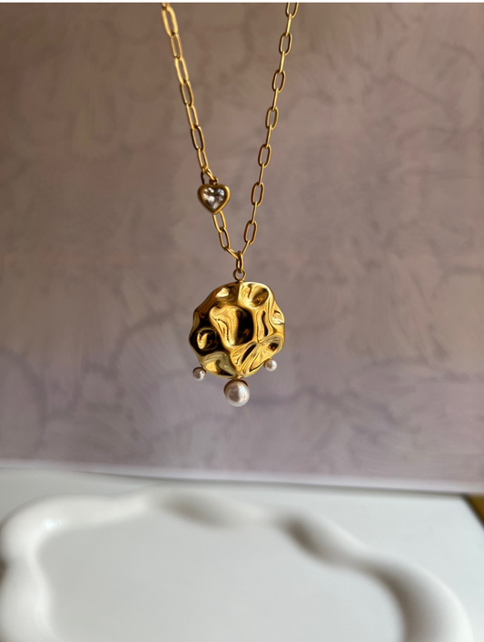collar lucy
