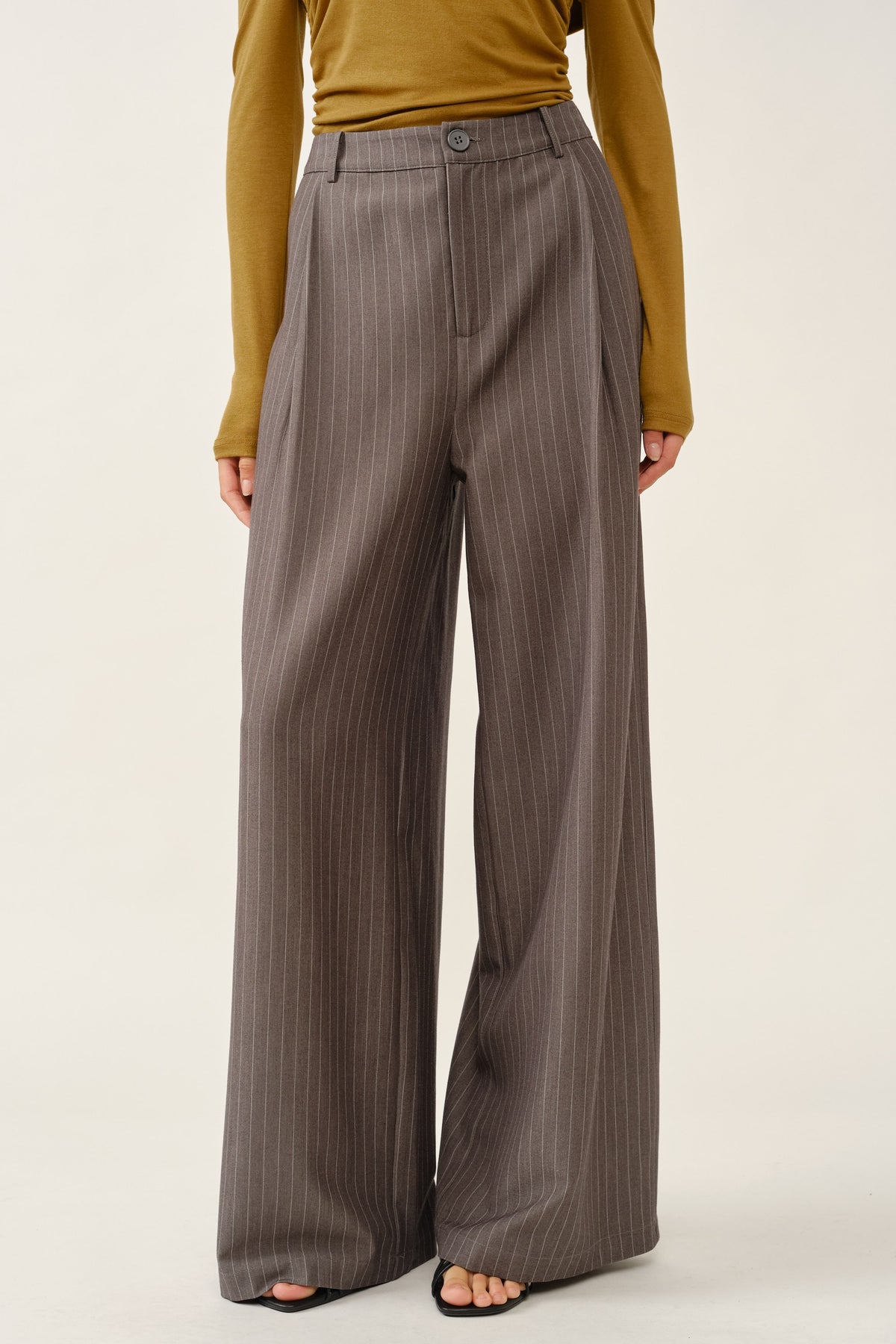 Lola trousers